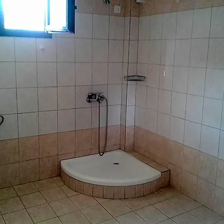 Estia Hotel
